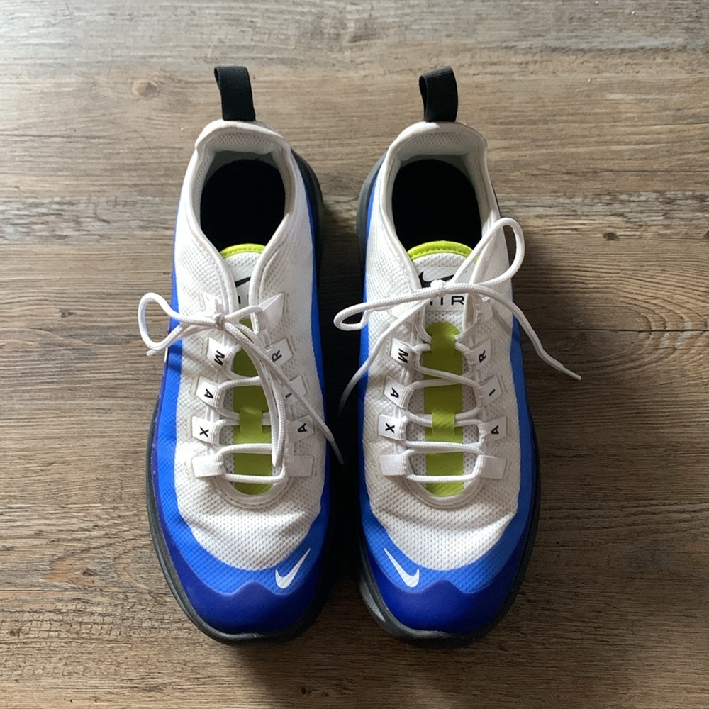 Nike Air Max Axis